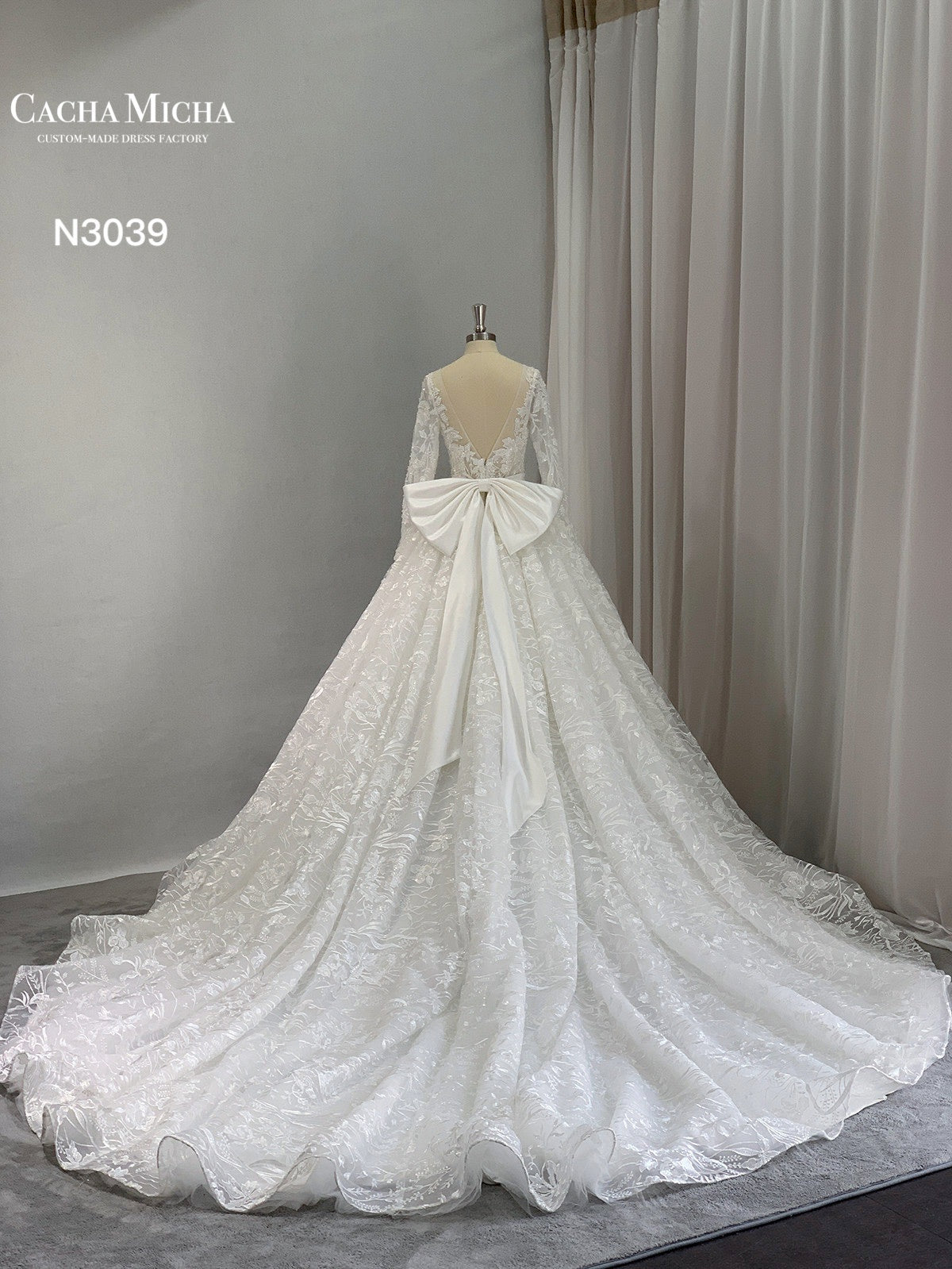Heavy Beaded Lace Ball Gown Wedding Dress N3039