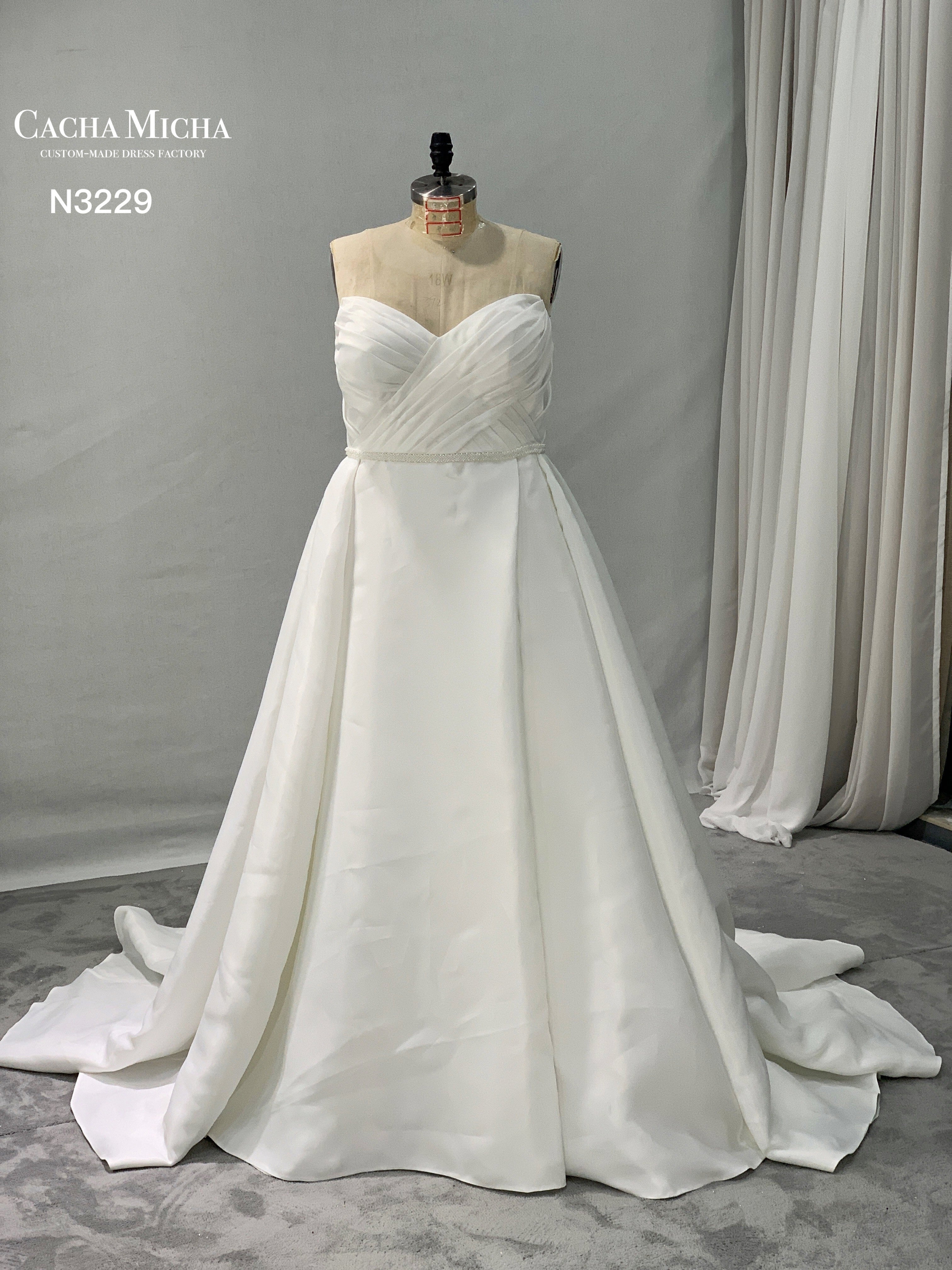 Pleated Boidce Organza Plus Size Wedding Dress N3229