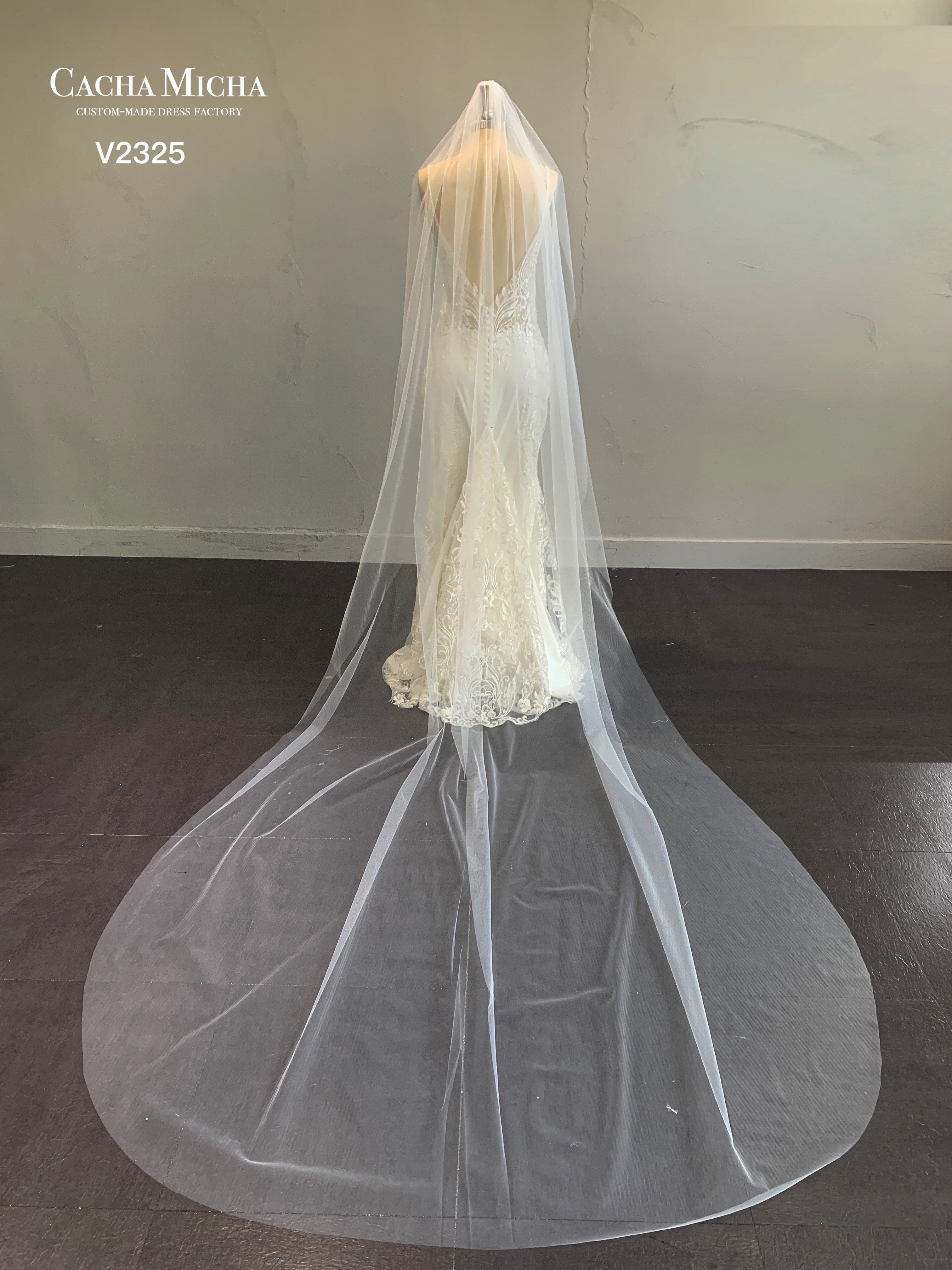 Simple 1 layer Plain Bridal Veil Chapel length V2325