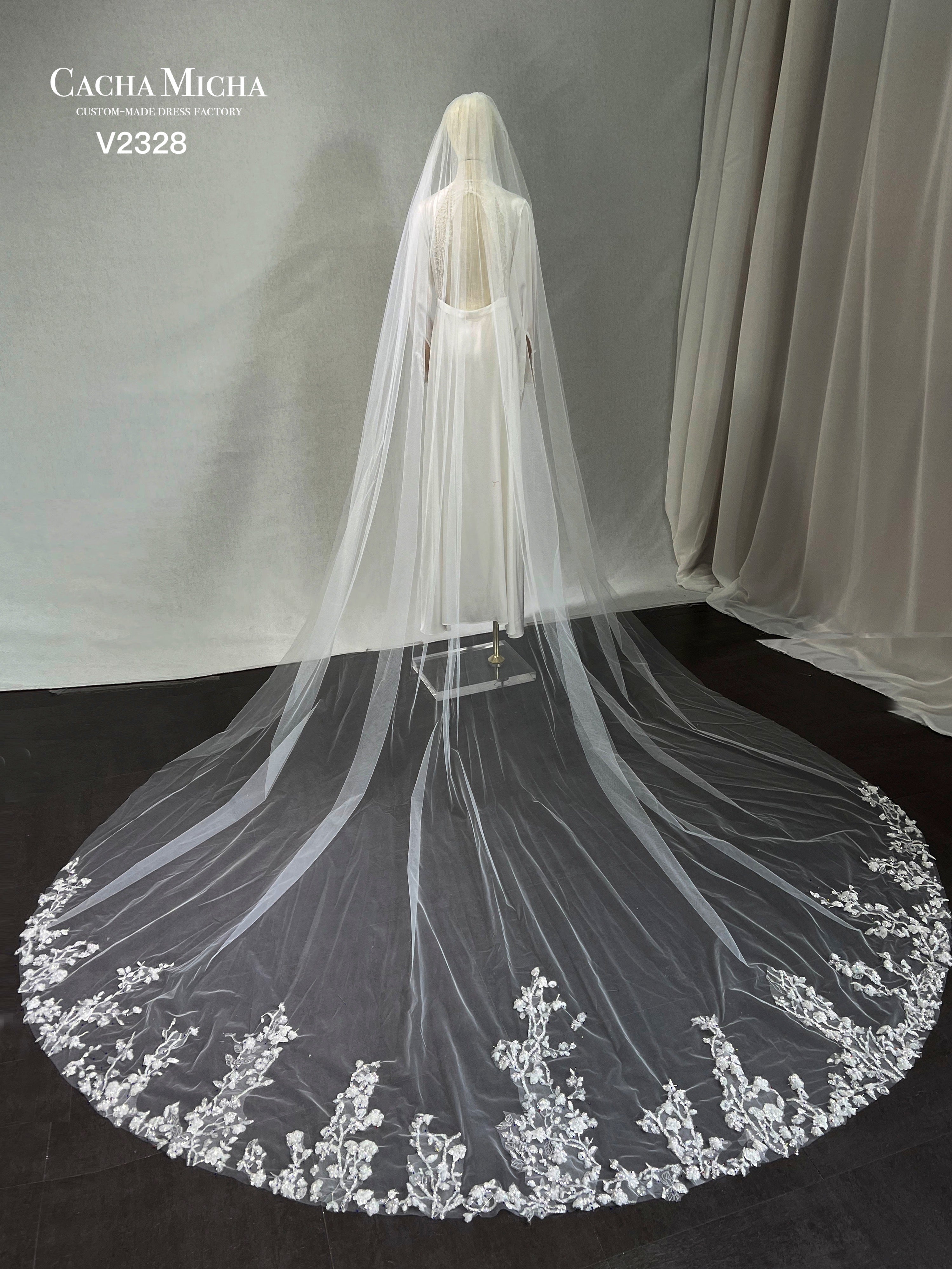 Silver Glitter Lace Chapel Train Bridal Veil V2328