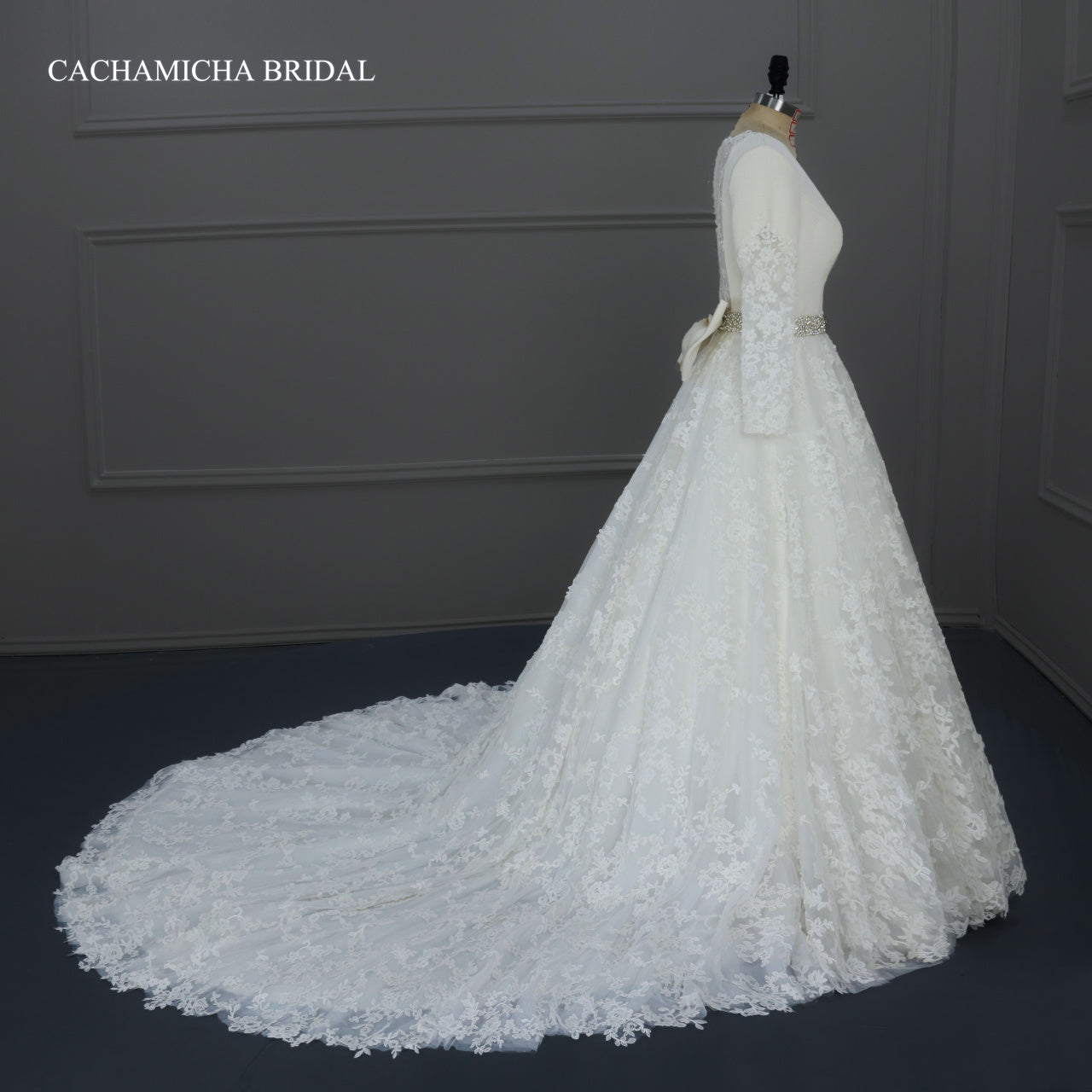 Elegant Satin Top Lace Ball Gown Wedding Gown C9369