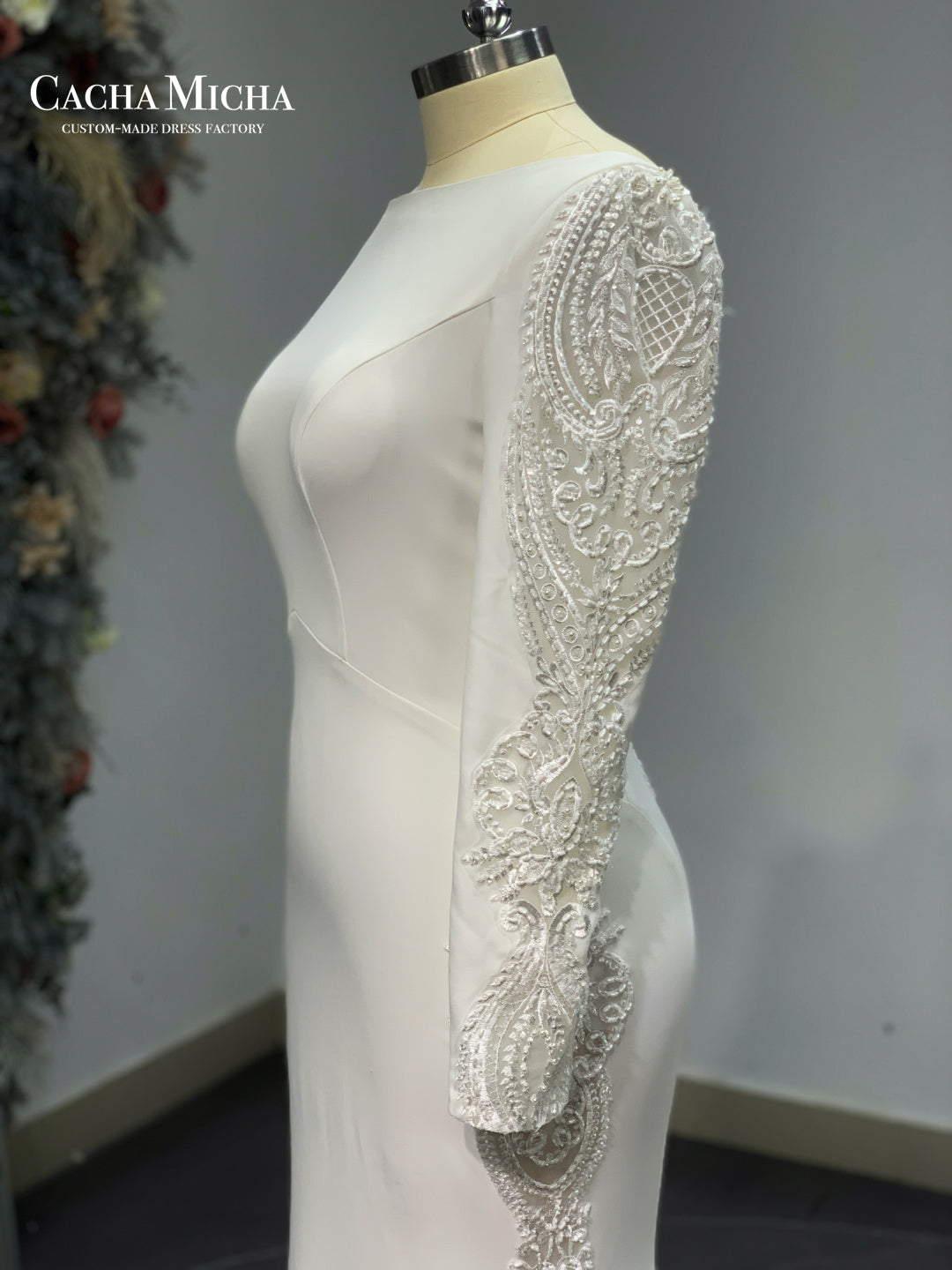 Elegant Long Sleeves Illusion Lace Crepe Bridal Gown R4480